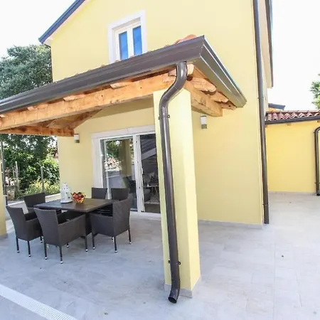 Villa Cecilia